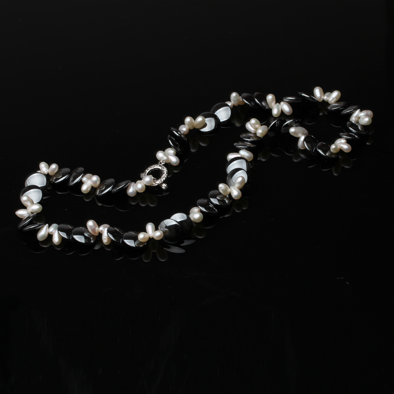 Collana di perle d'acqua dolce - Snake Plant recensione e prezzo